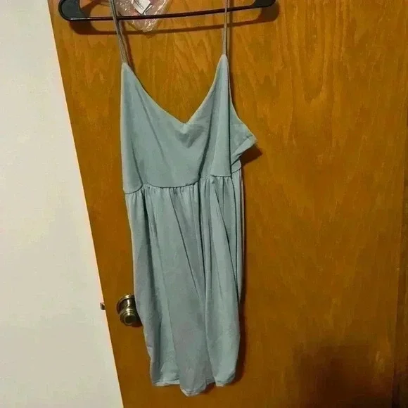 NWT Olive Flowy Romper with pockets. Size XL - Picture 5 of 5